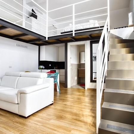 Апартаменти Joivy Charismatic 1-Bed Flat With Parking Мілан Екстер'єр фото