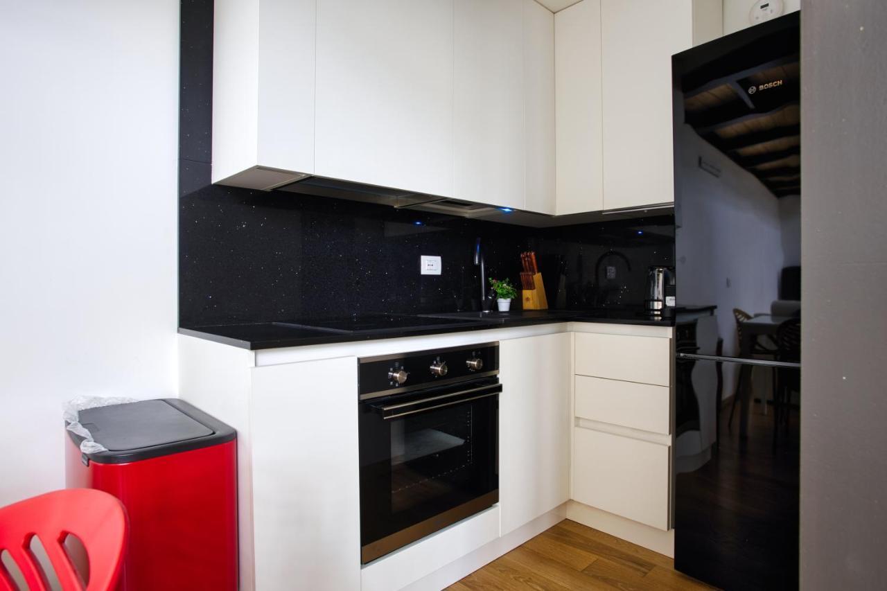 Апартаменти Joivy Charismatic 1-Bed Flat With Parking Мілан Екстер'єр фото