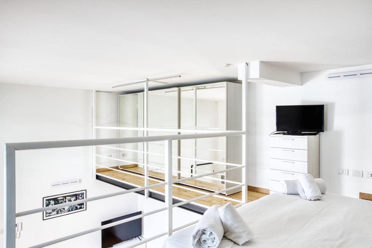Апартаменти Joivy Charismatic 1-Bed Flat With Parking Мілан Екстер'єр фото
